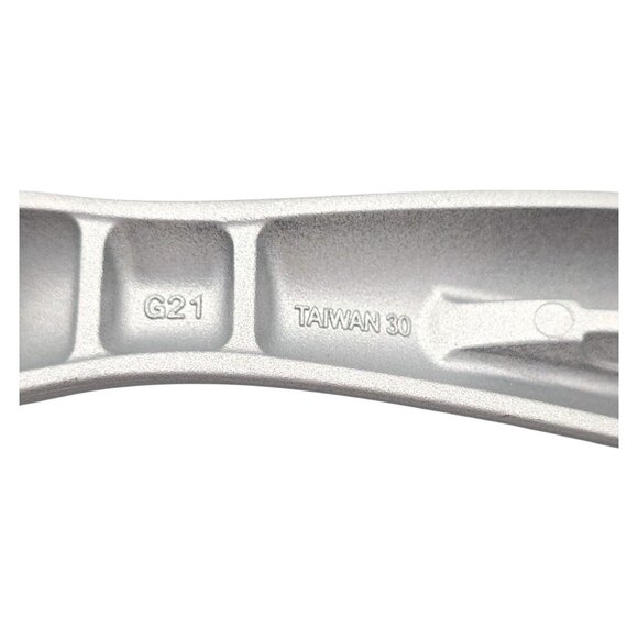 Pampered Chef Garlic Press Tool 2576 Aluminum Silver Durable NO CLEANING TOOL - Picture 5 of 6